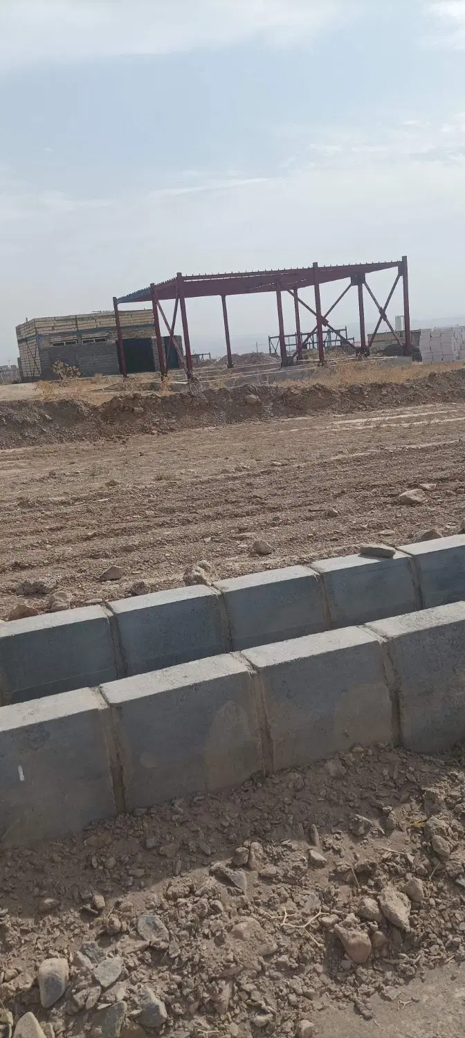 زمین بینالود