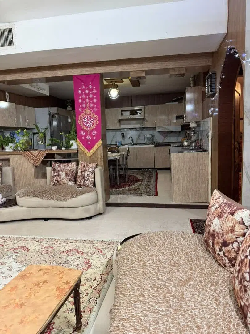 ۱۷۸متر سر نبش طبقه اول فلاحی۴