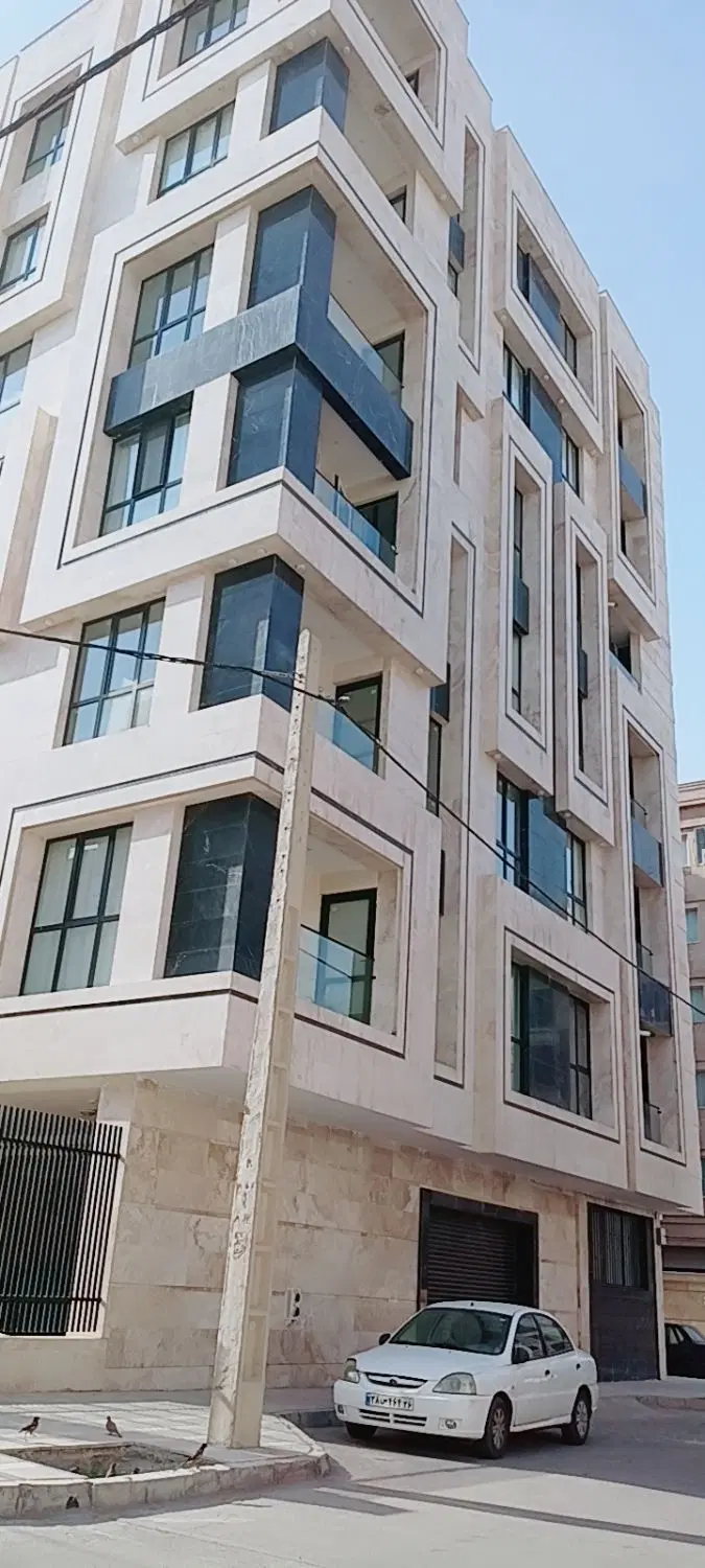 مالک مستقیم فروشنده است