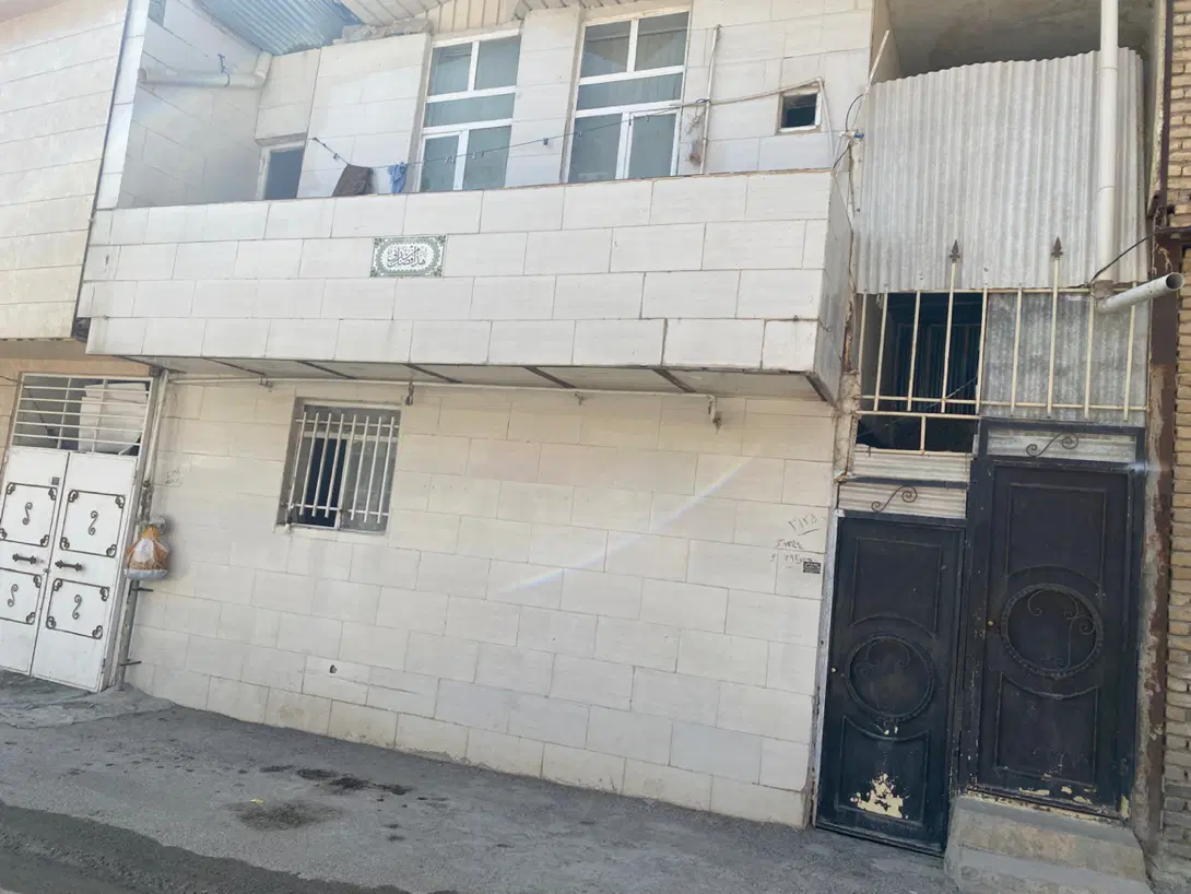 خانه دوطبقه دوبر