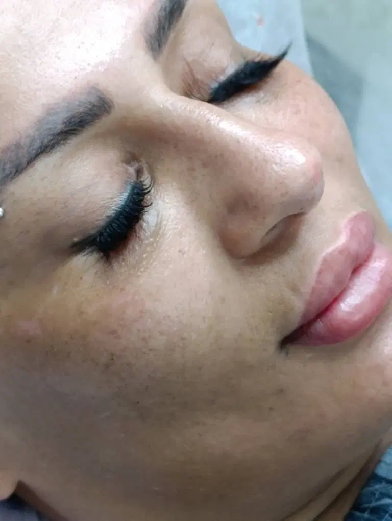استخدام نیرو  کراتین کار فیشیال کار