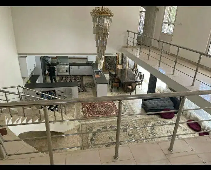 باغ ویلا ۳۵۰۰متری عمارت ۳نبش شهریاربکه