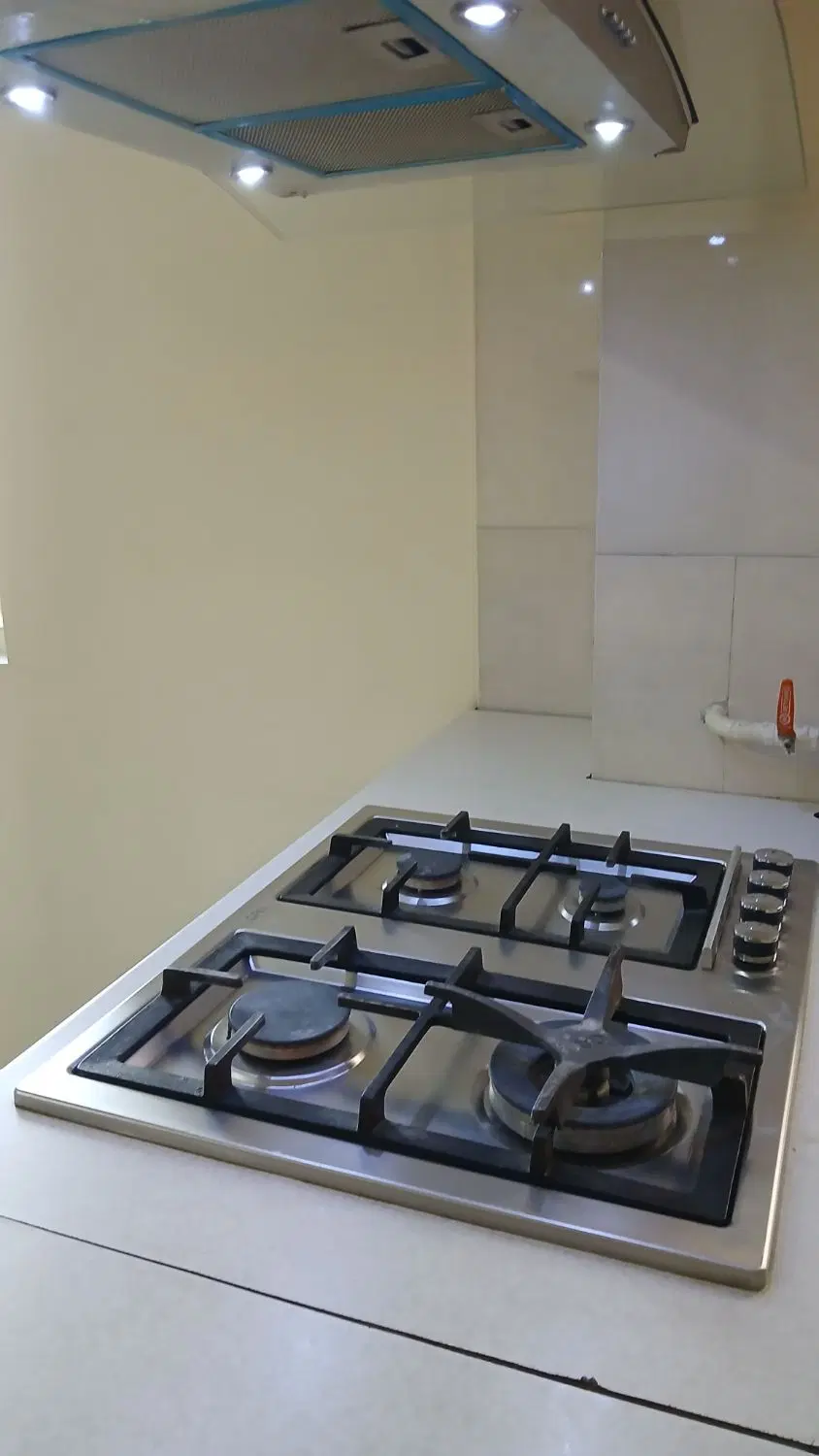 اپارتمان ساکت تمیز نورگیر دلباز کوچه خوب