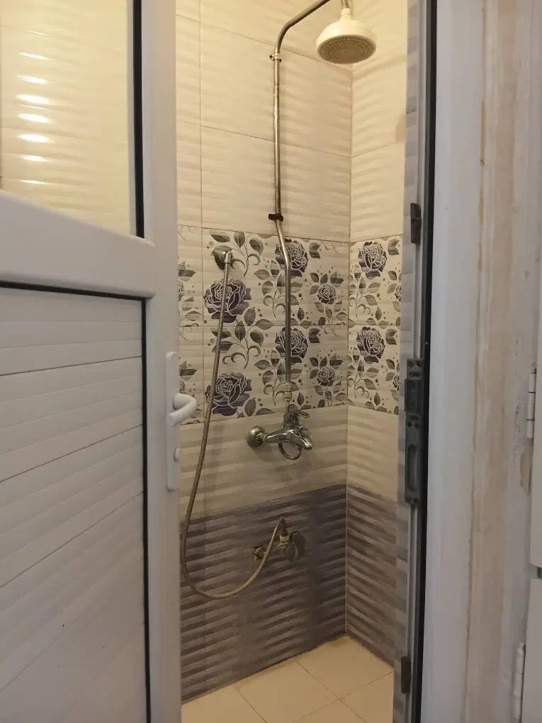 اجاره ۴۴ متر بازسازی‌شده و تمیز  زینتی افخم