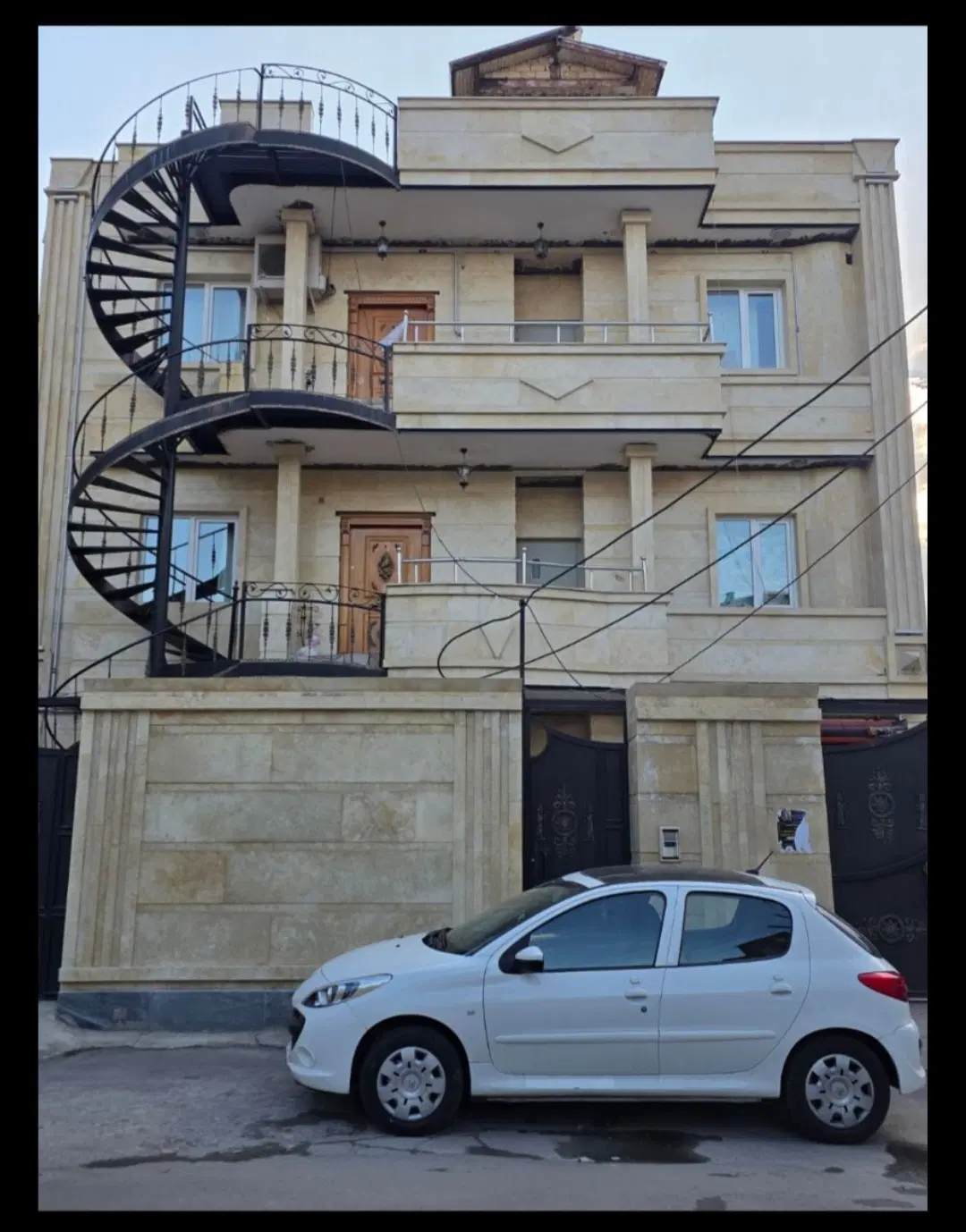 ولایی۲۱۵ متر سرداران ۱