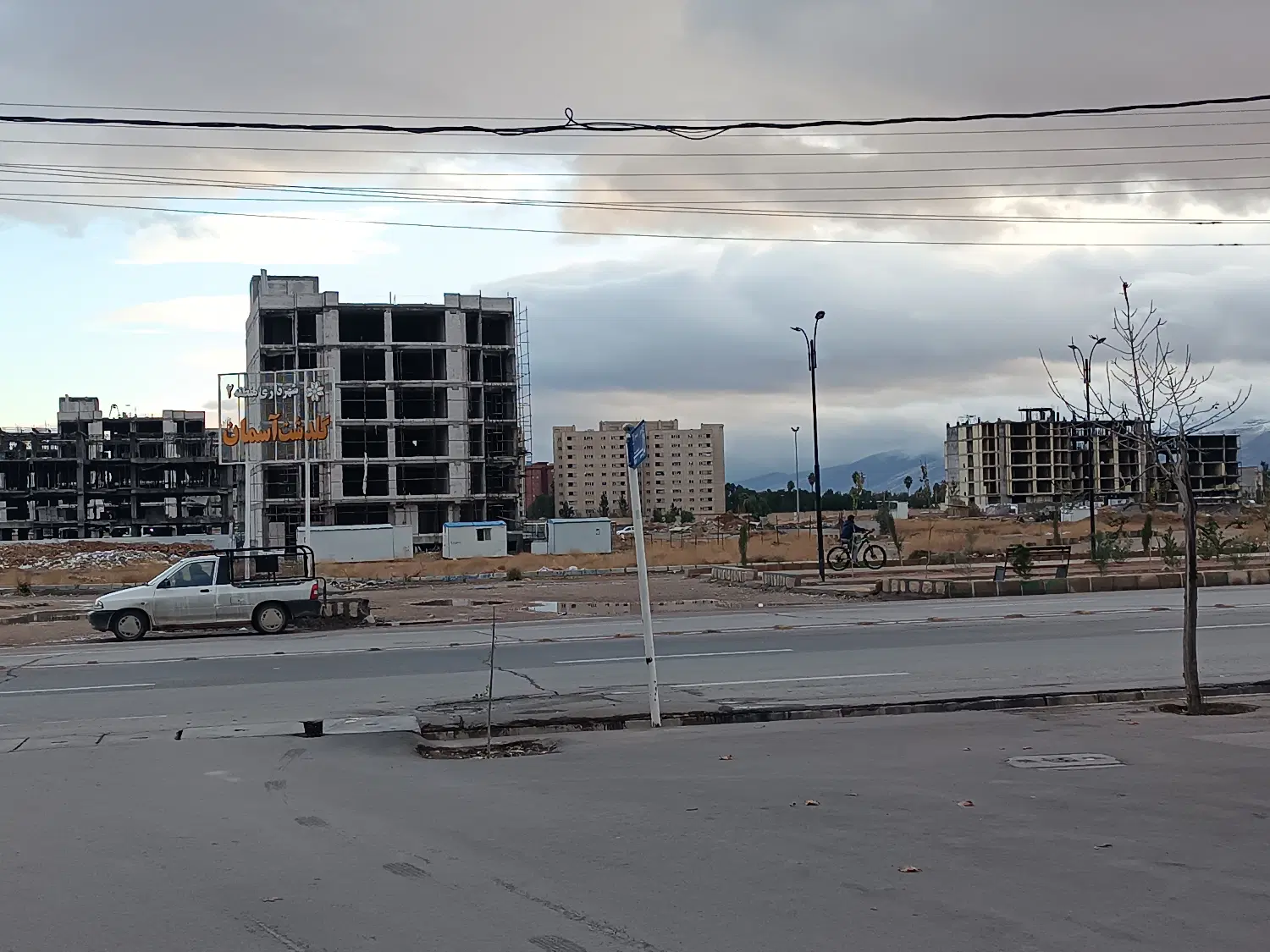 زمین ۷۵ متری شهرک گلدشت آسمان محراب