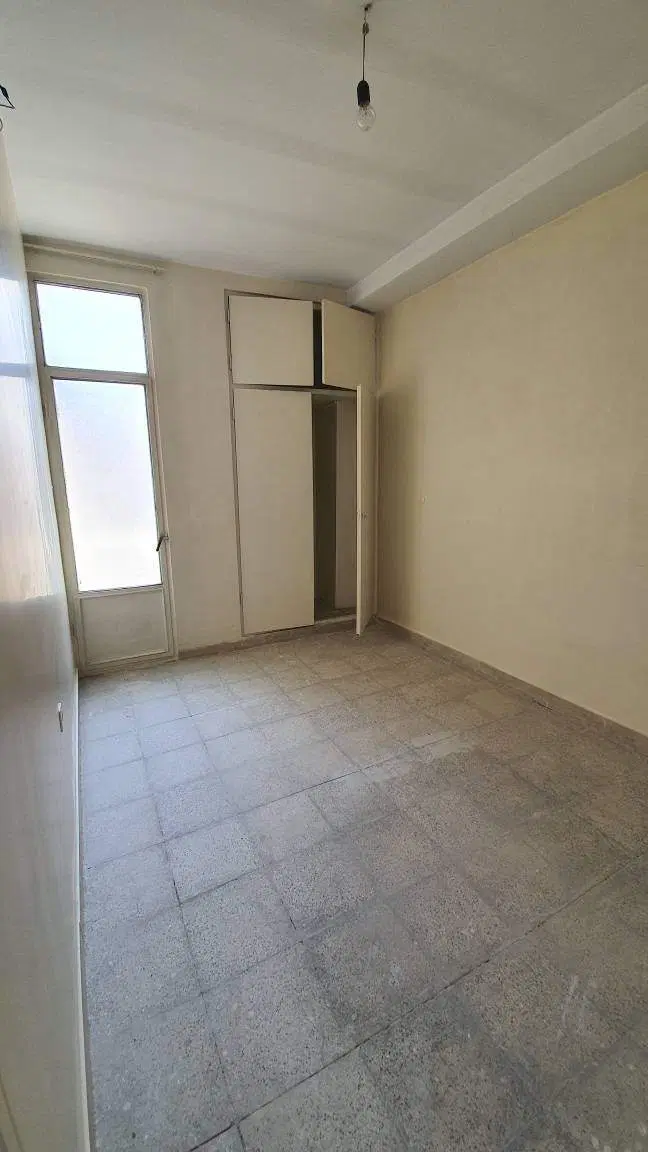 ۷۱ متر دو خواب نورگیر عالی