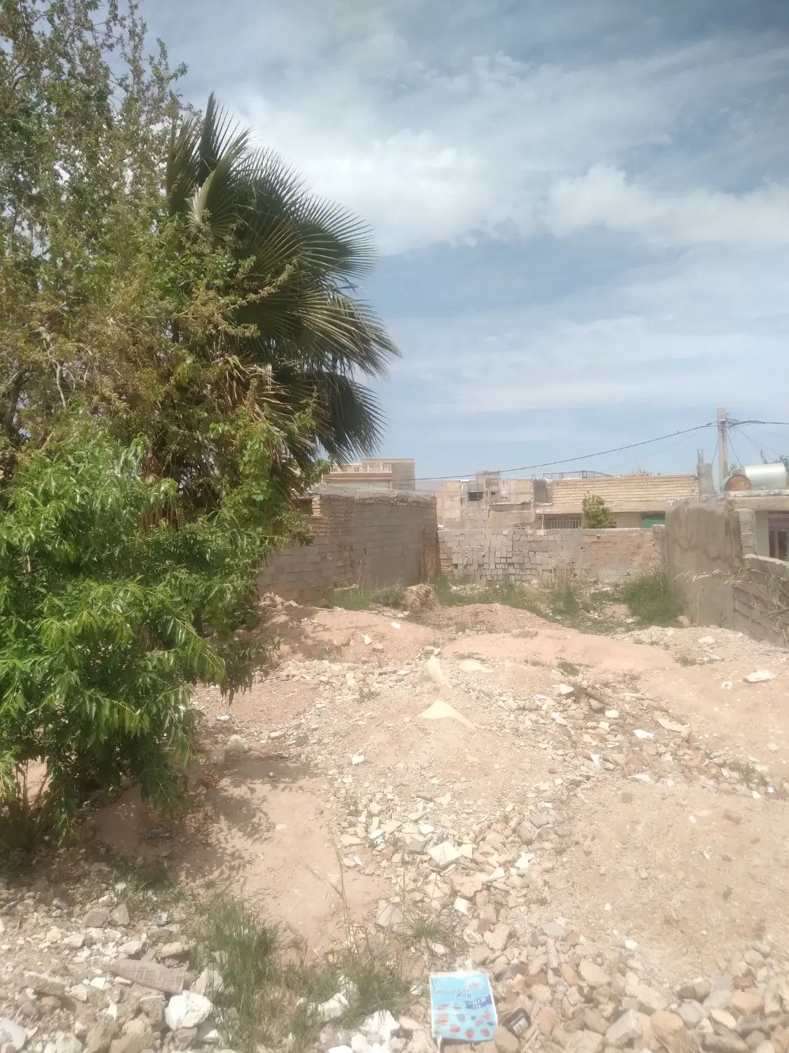 اجاری۳۷۰مترزمین ۴دیواری آب برق دار