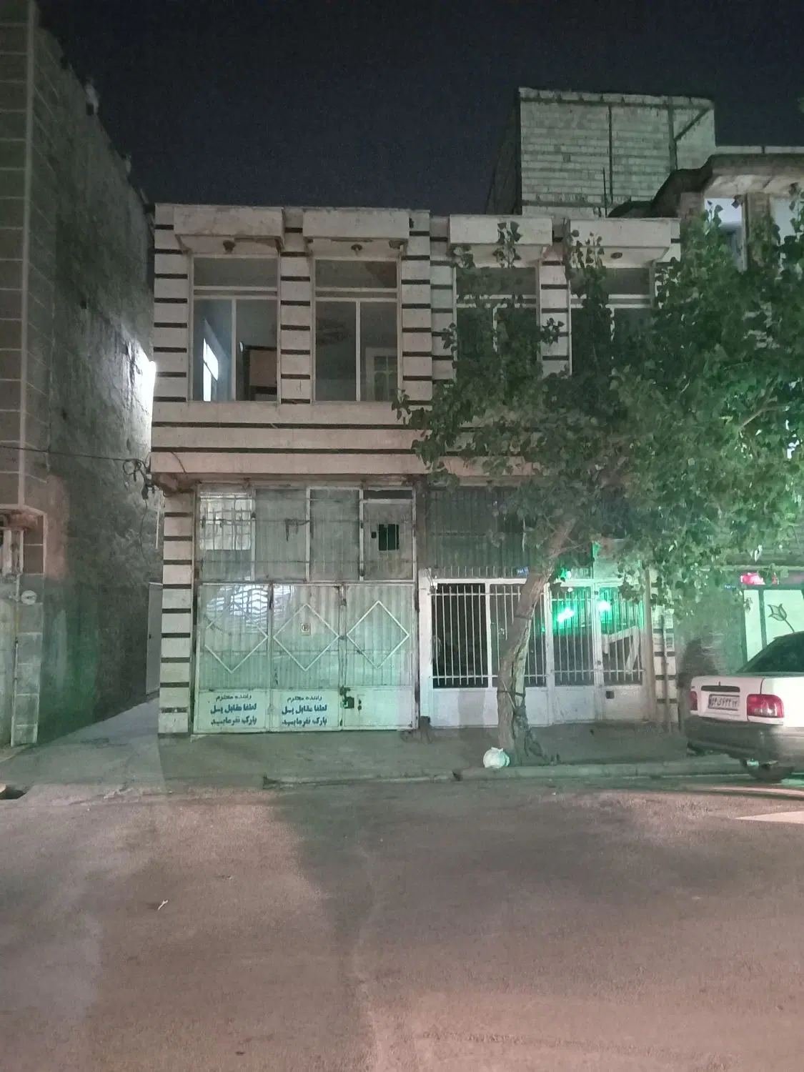 دو باب مغازه در حاشیه شیخ طوسی شمالی فروش فوری