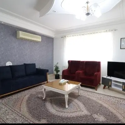 پسر هستم مجرد همخونه میشم