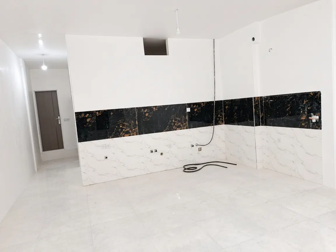 اپارتمانی طبرسی شمالی ۲۲ مبارکی ۱۹ . معاوظه ماشین