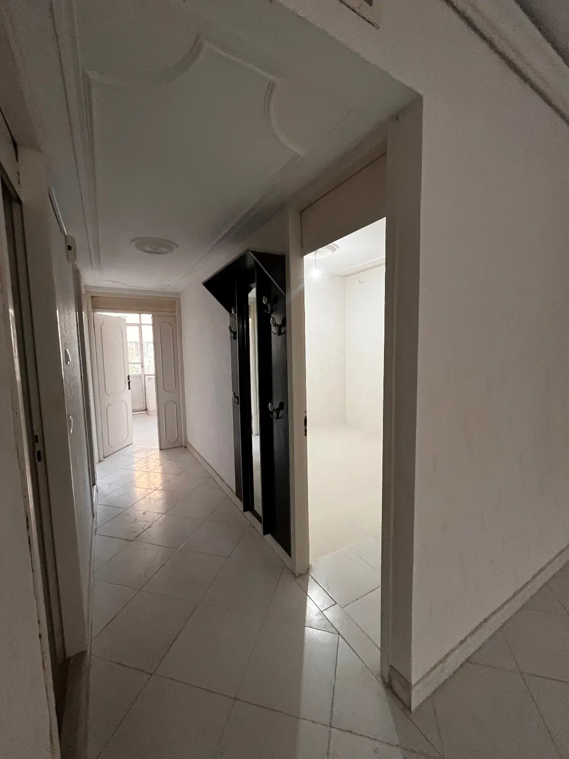 رهن و اجاره ۱۵۰ متری ملک اباد
