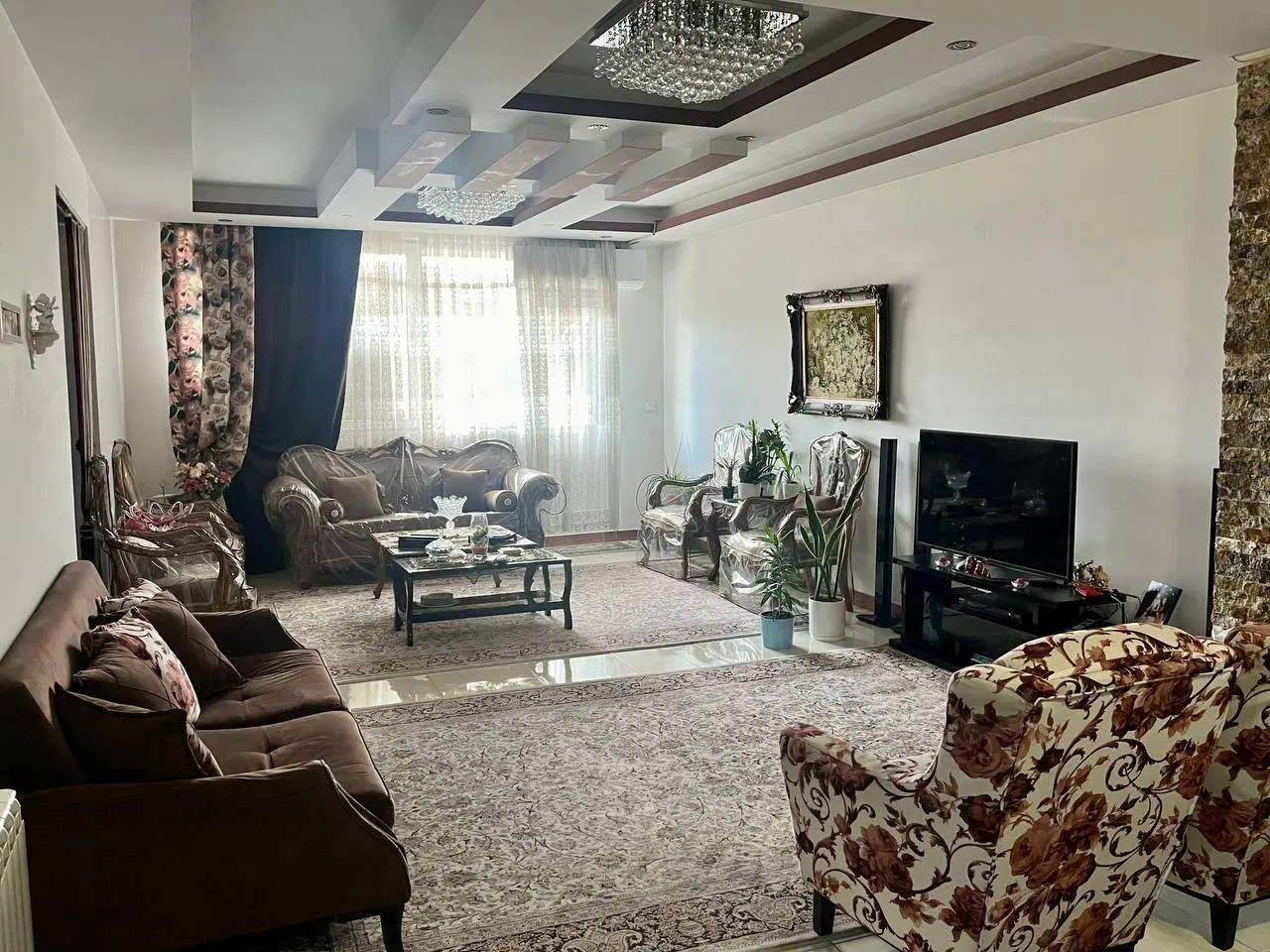 اپارتمان 121 متری 3 خوابه فول امکانات.