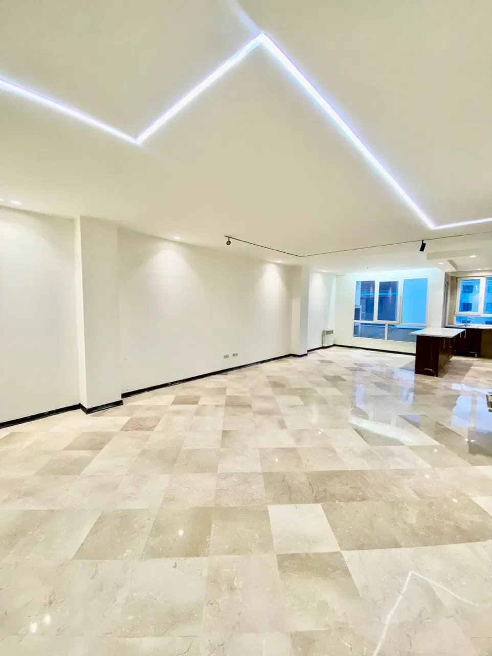 ۱۴۰ متر۲خواب  تفکیکی_مستر        شمال‌اندرزگو_حکمت