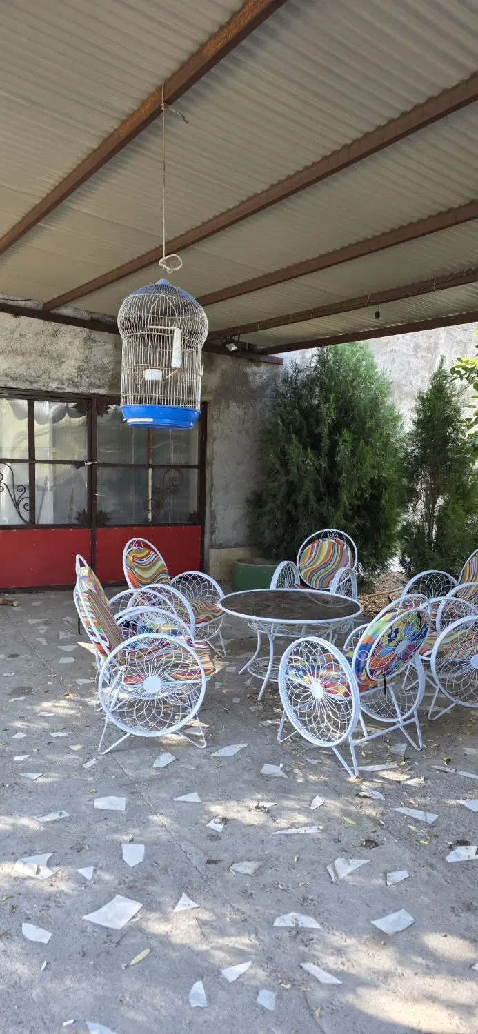 مجتمع بزرگ بادرامدبالا.دامداری،گلخانه،کارخانه ترشی