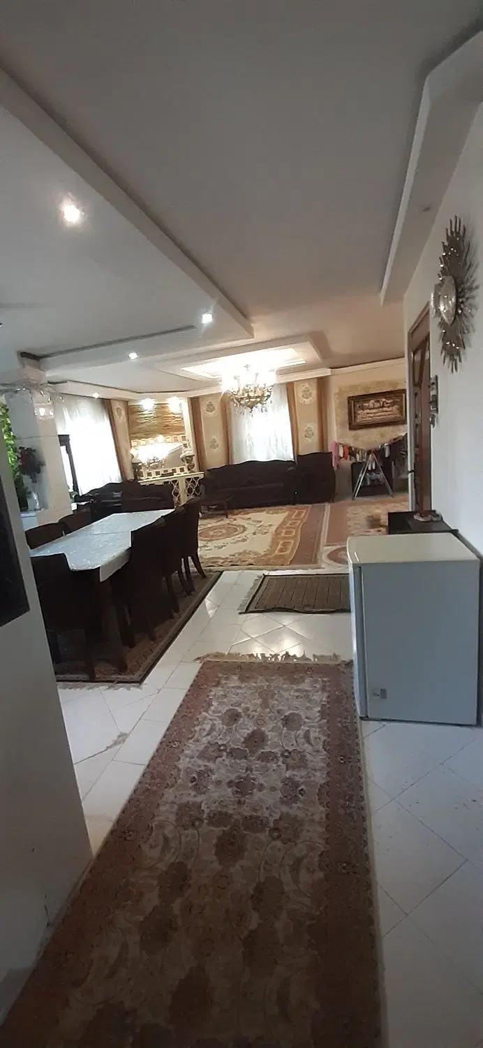 آپارتمان حاشیه کلانتری.تاپ لوکیشن روب باغ،ویک سویت