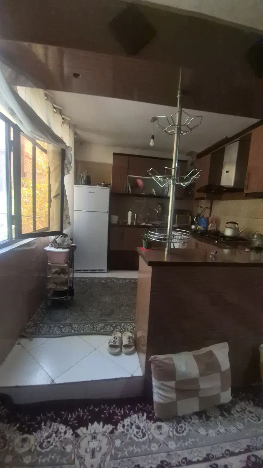 فروش ۶۵متری پارکینگ هفت تیر۳۵ سیاح۸