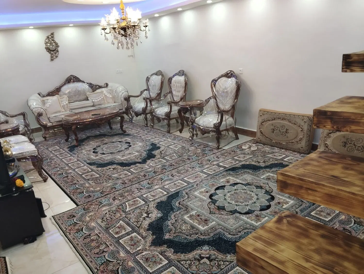 فروش خانه دوطبقه لوکس با دوبلکس و امکانات کامل