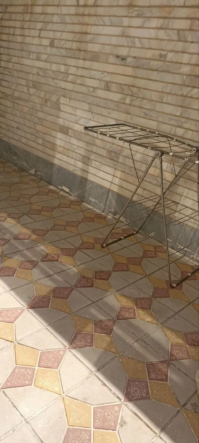 حیاط دوطبقه مناسب برای خانواده