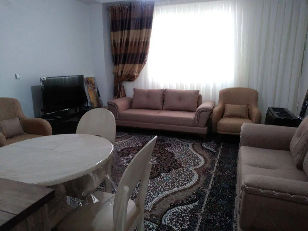 فروش آپارتمان مهرشهر ششم شرقی