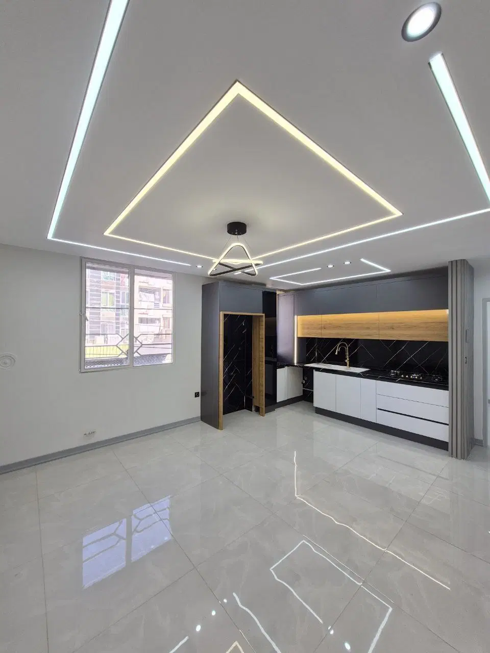 فروش آپارتمان ۵۰ متر روبنما سندتکبرگ پارکینگ سندی