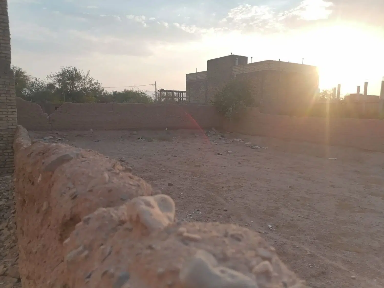 یک قطعه زمین