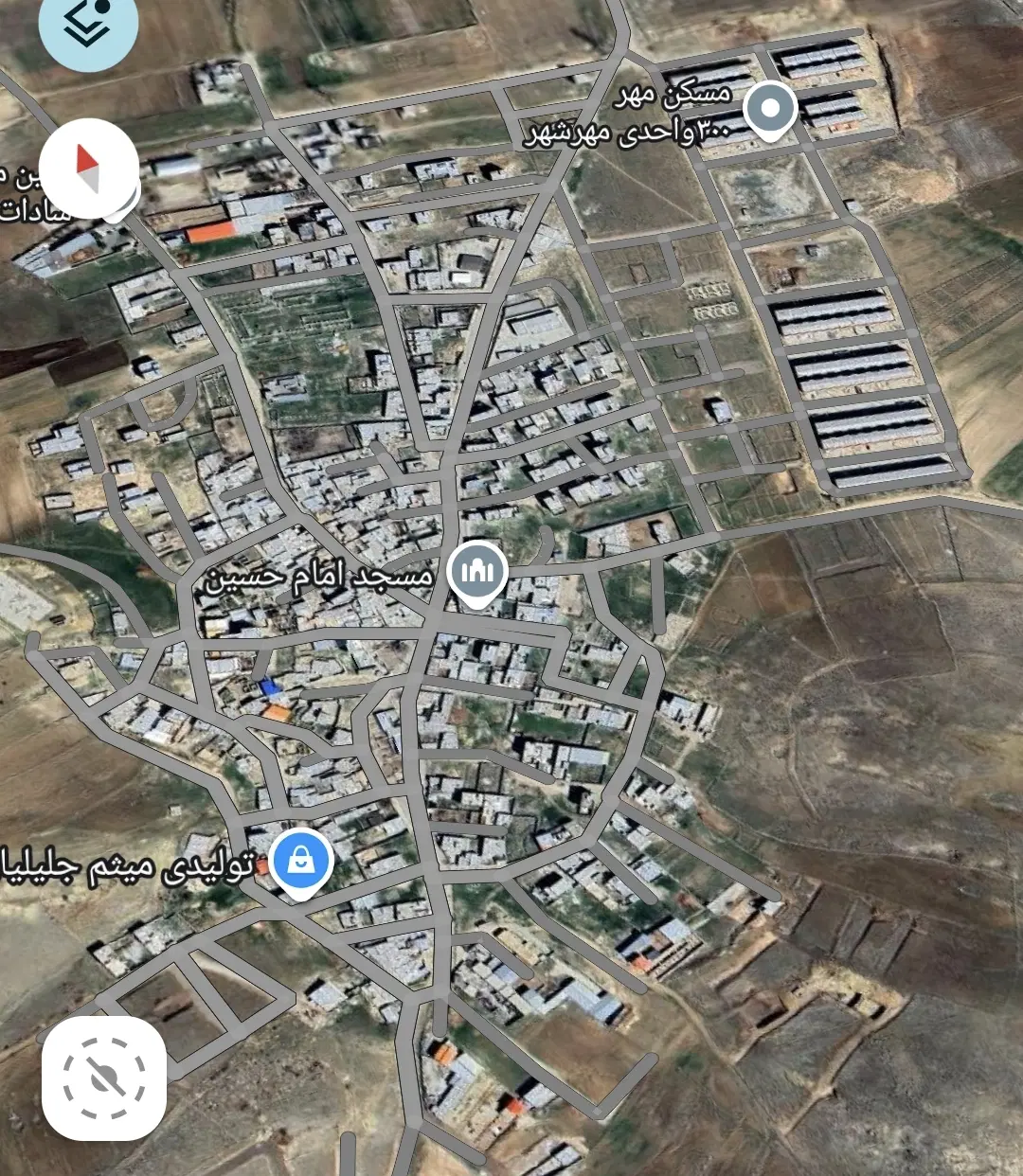 زمین چشمه سفید