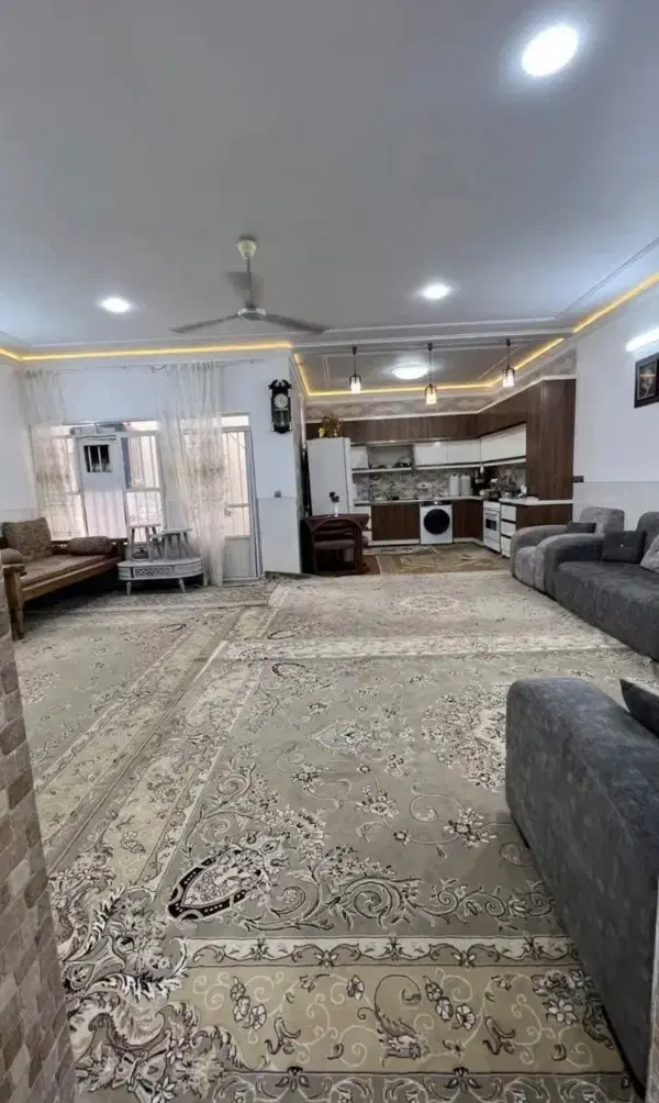 منزل دوطبقه فروشی*بلوار صابر یزدی*معاوضه و شرایطی
