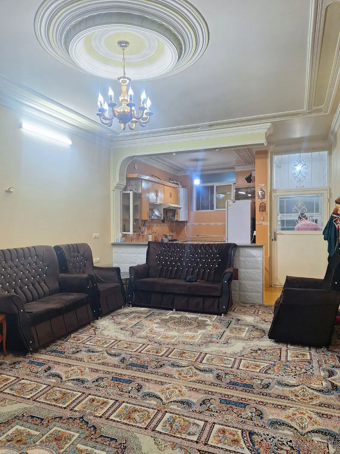 فروش منزل مستقل درب ساختمان گویم