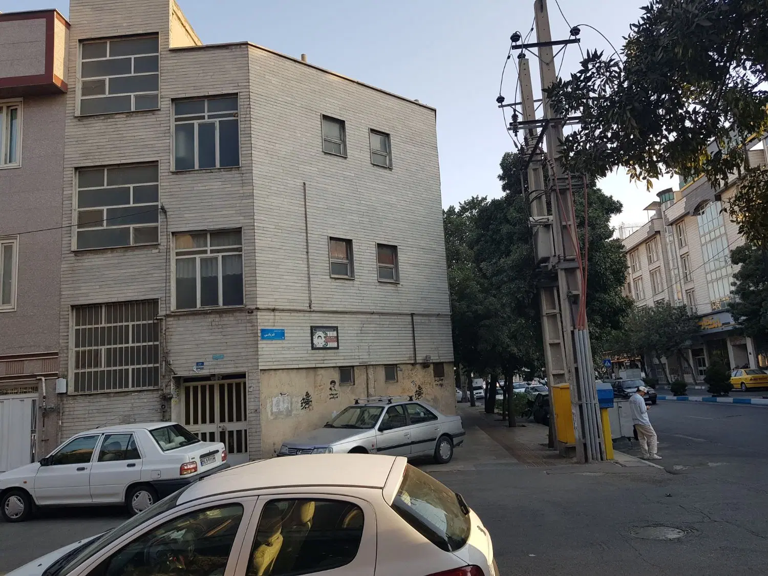 فروش ملک بر خیابان