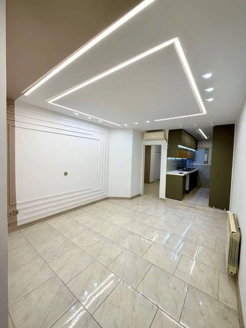 آپارتمان خوش نقشه نور گیر پارکینگ اختصاصی