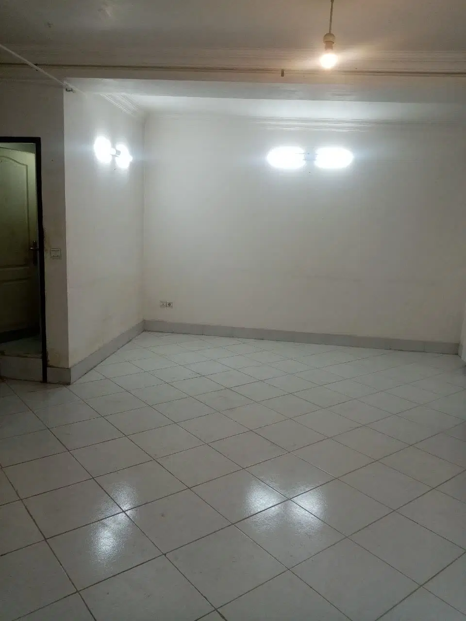 بلوار اقدسیه ۹۰متر فول تخلیه