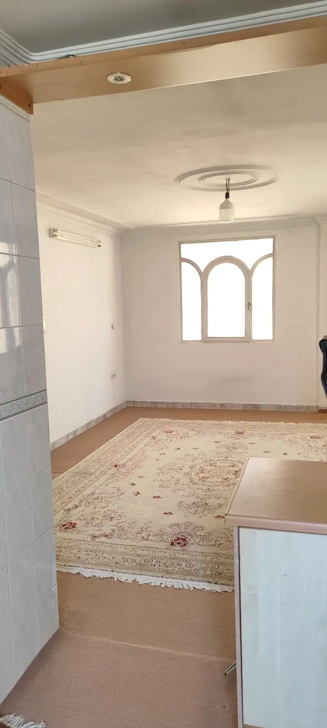 ۴۵ متری تک واحدی سبحانی قبل از کمیل