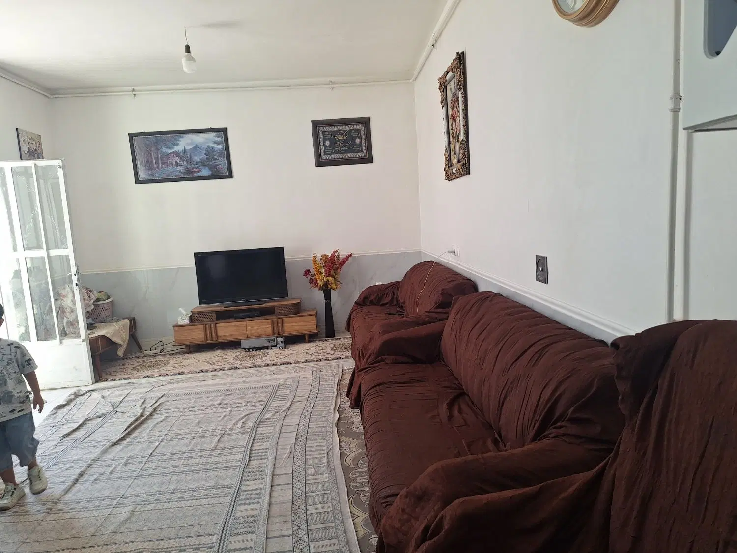 ویلایی درب ساختمان