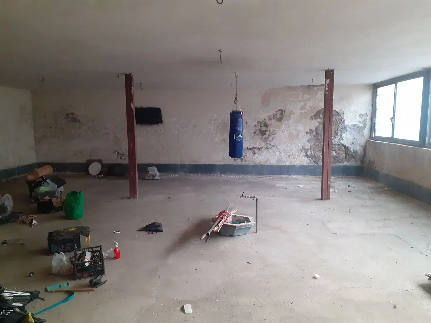 زیرزمین،انبار،۱۰۰متر