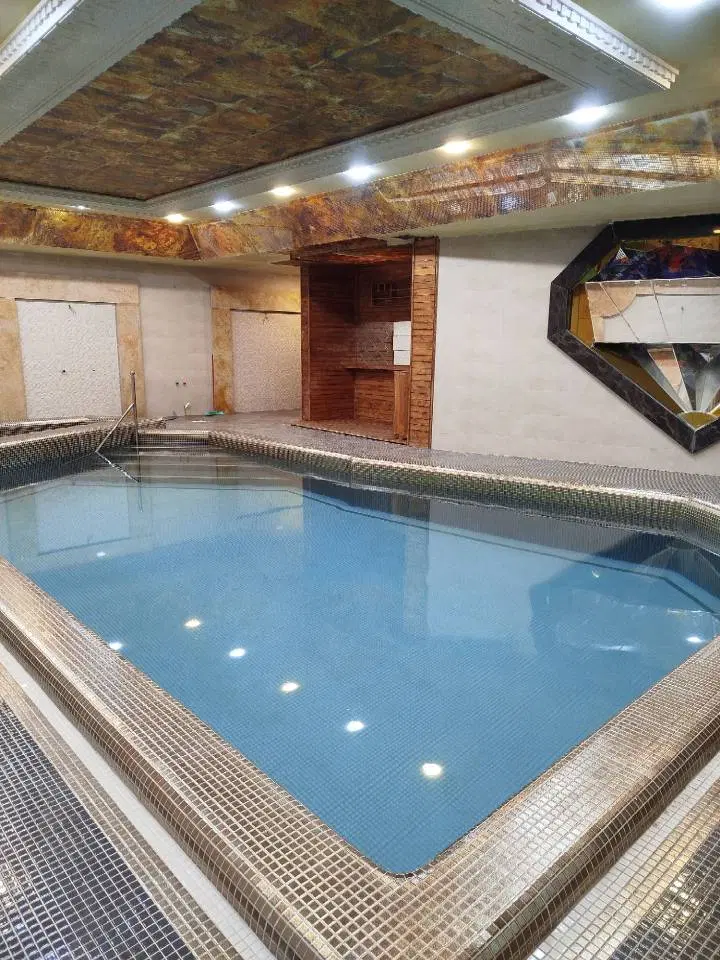 عمارت الماس اجاره باغ و ویلا استخر آبگرم