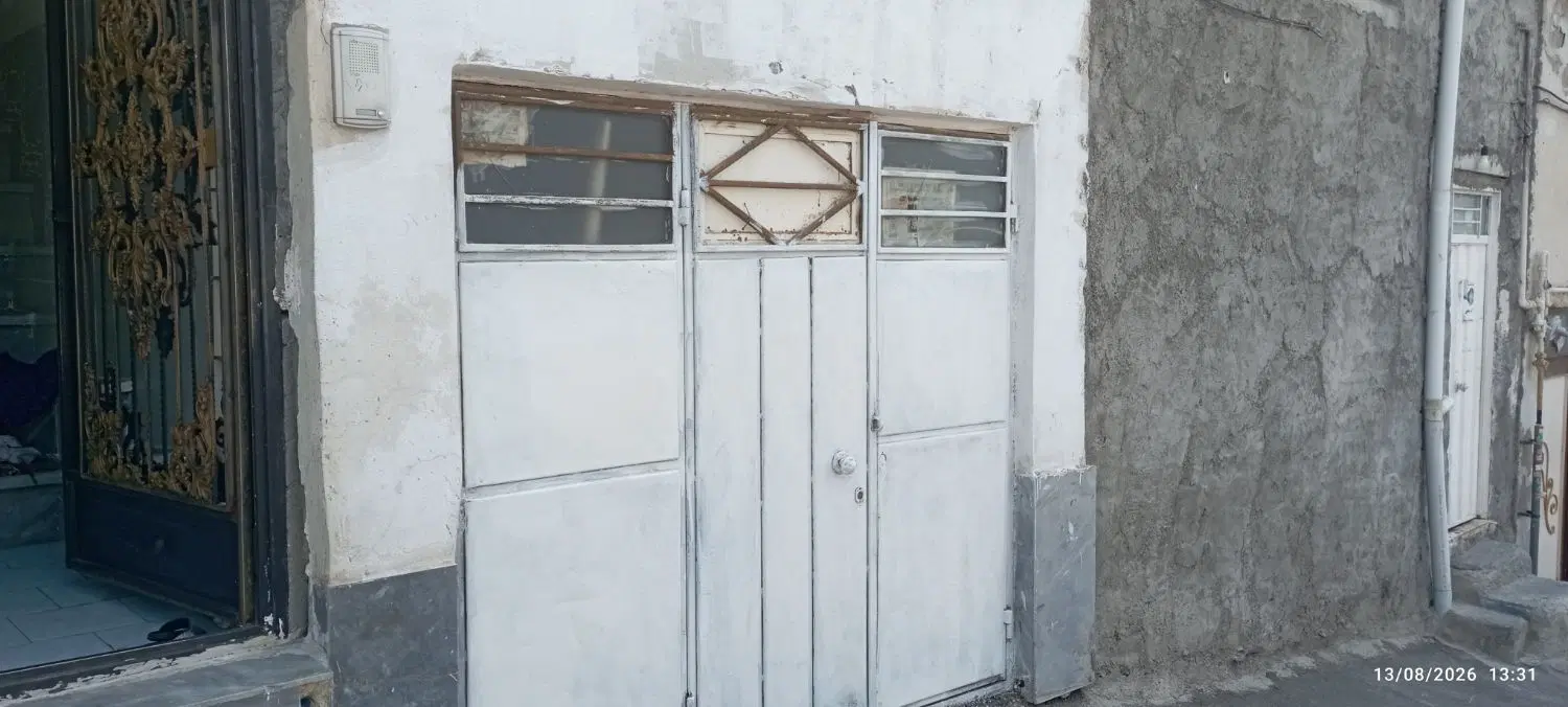 سلام یک عدد پارکینگ طول ۵متر عرض ۲متر