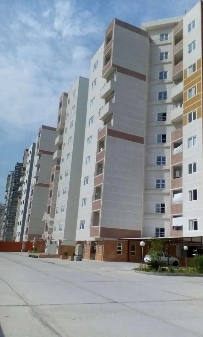 آپارتمان ۹۵ متری شهرک کارگر ساری