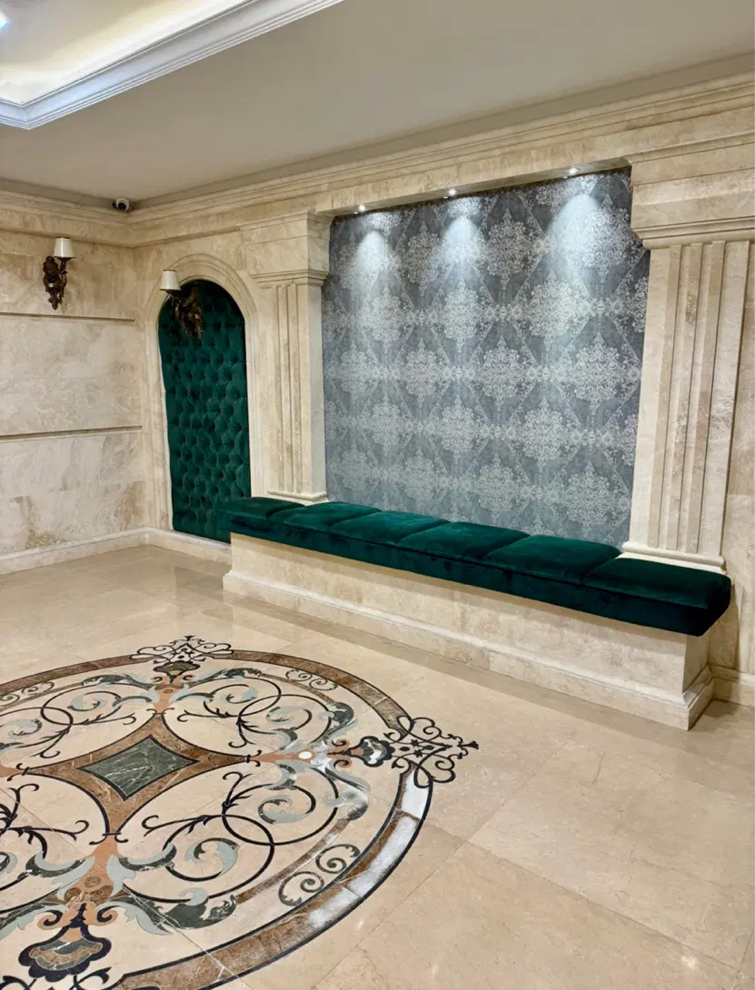 ۳۰۰ متر برج اِلمان فرهاد با ۱۳۰ متر حیاط اختصاصی