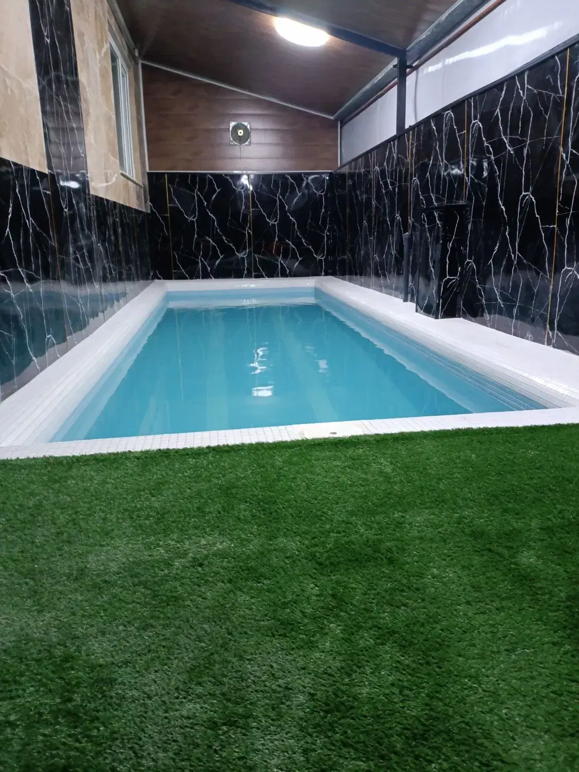 ویلای استخردار