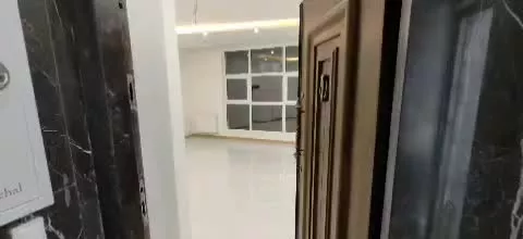 آپارتمان ۹۰.۳۳ متر طبقه اول