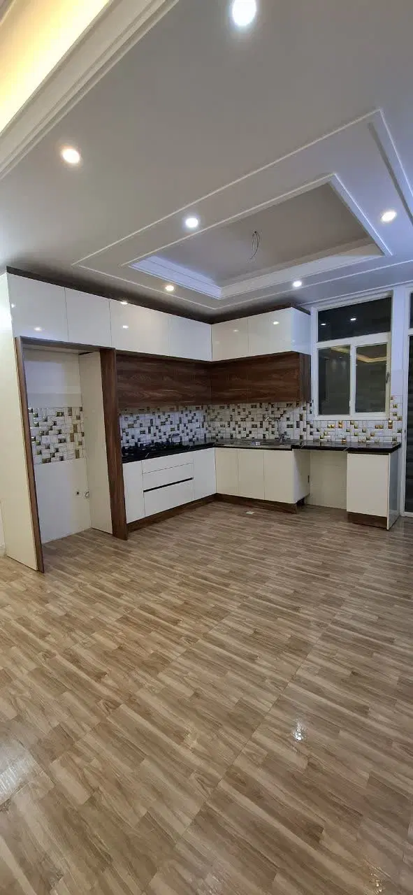 ویلایی دو طبقه و نیم یزدانشهر