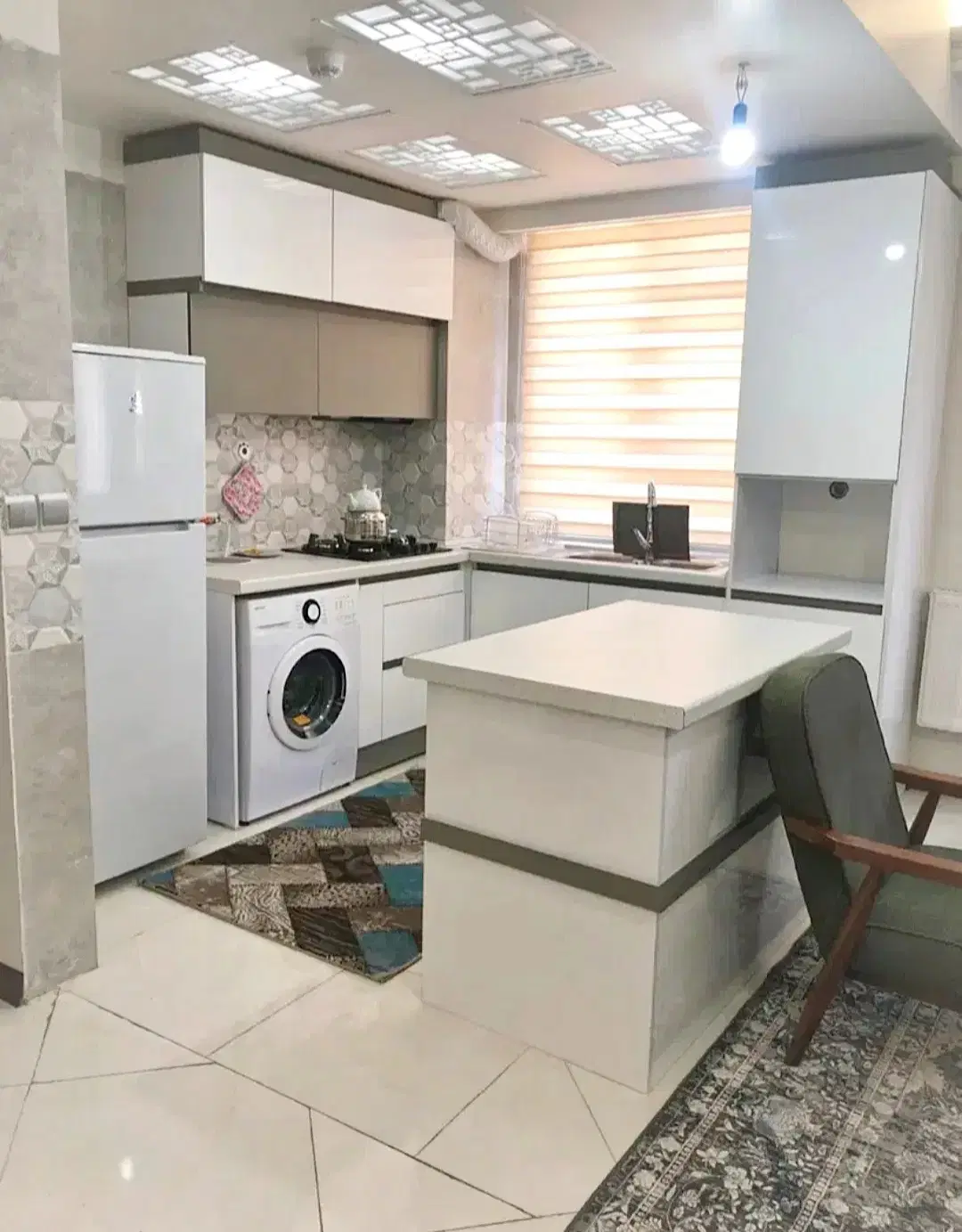 ۶۷ متر سندتک برگ_طبقه اول_تاپ لوکیشن شاخه