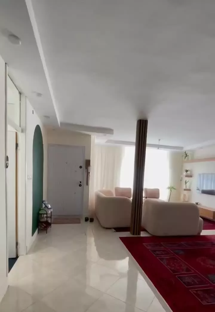 خانه دو طبقه ویلایی