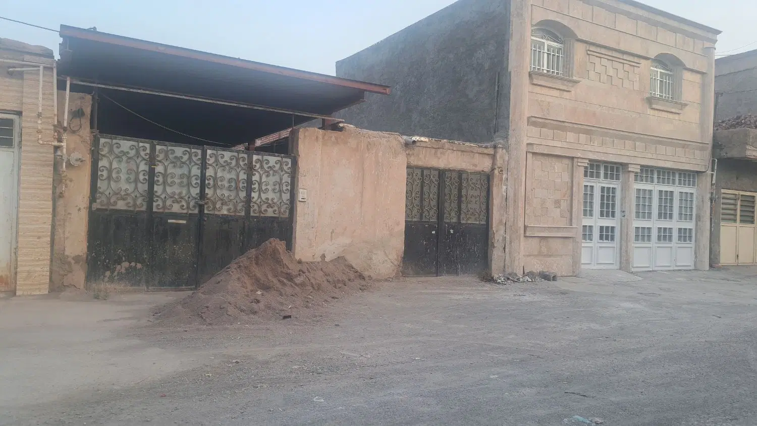 منزل ویلایی نیمه ساز
