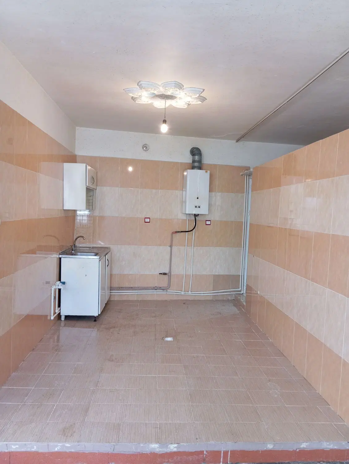خانه نقلی و تمیز