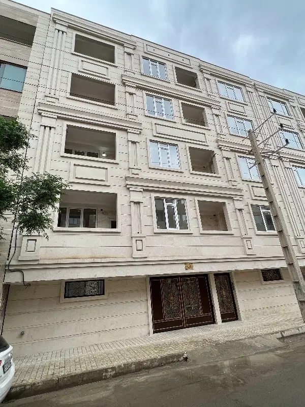 ۱۱۰ متر رو به نما دو خواب کمالشهر بلوار شهرداری