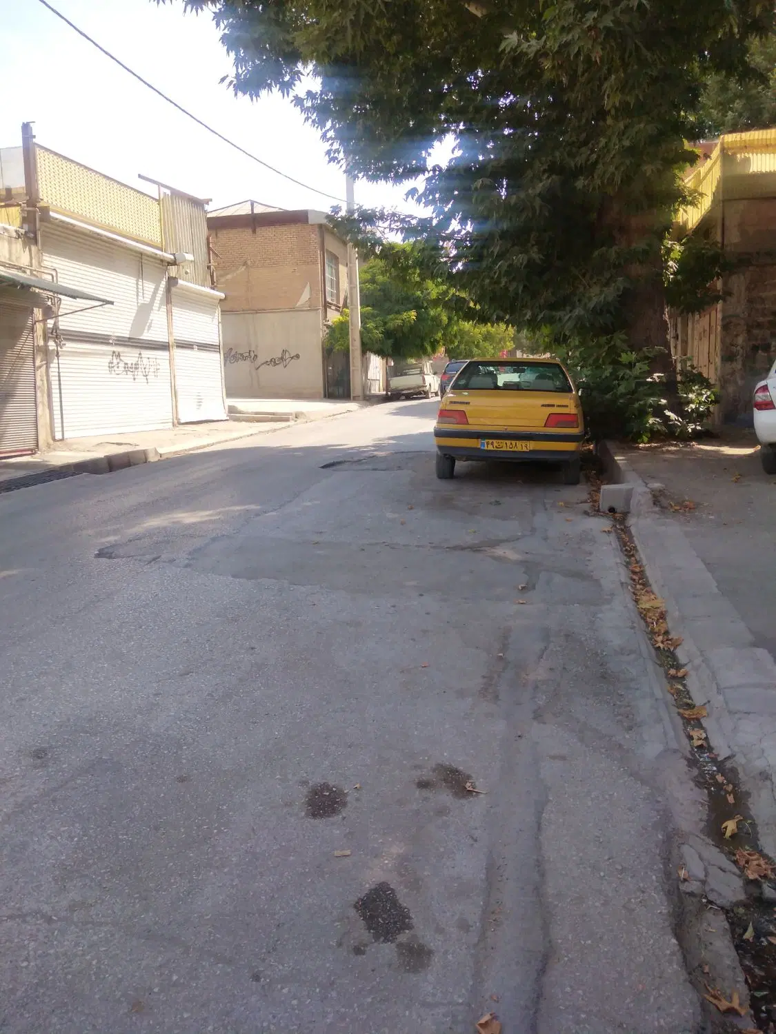 خانه ویلایی سرچشمه بسمت منزه نزدیک خیابان اصلی