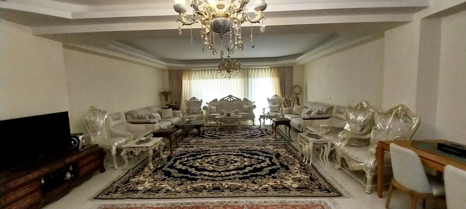آپارتمان جنوبی مرزداران