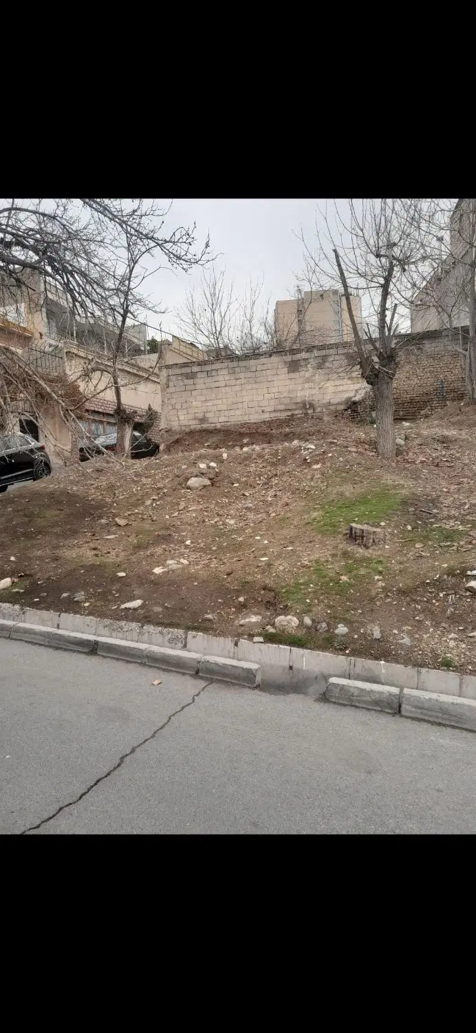 زمین ۱۴۰ متر